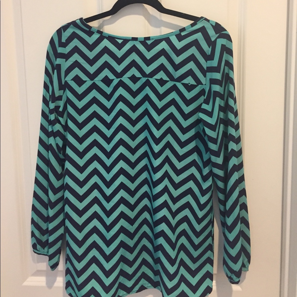 Chevron Top - Picture 3 of 3